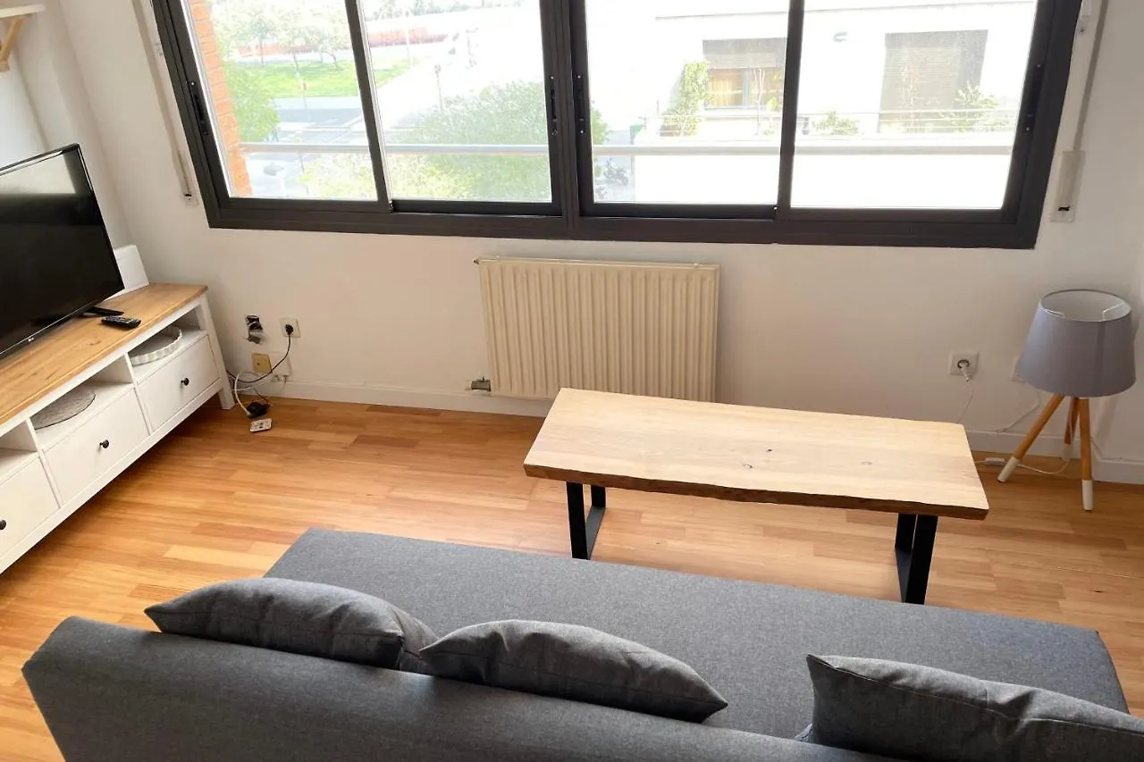 Apartment With Sea Views Next To The Beach Of Mar Bella Barcelona
